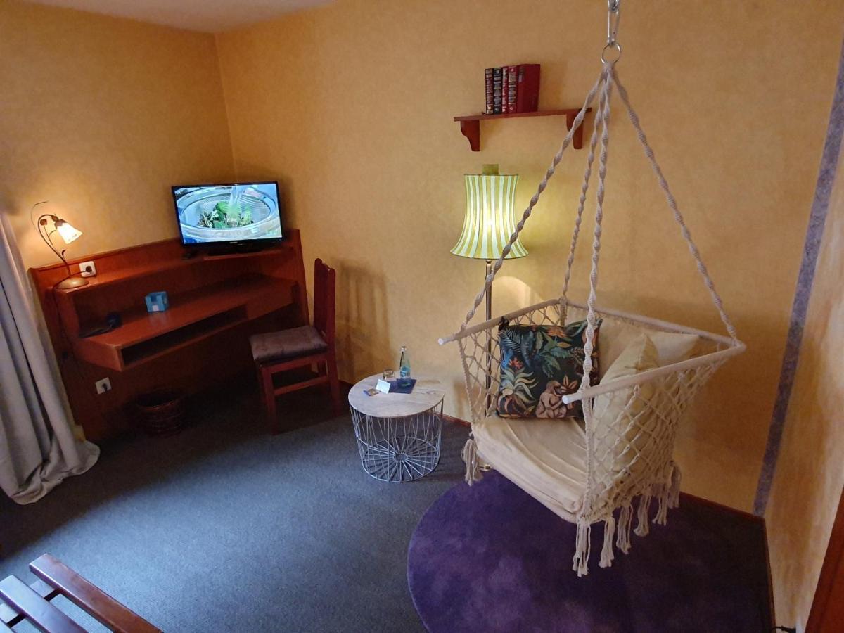 Hotel & Restaurant Sonnenhoefle Sommerhausen Dış mekan fotoğraf